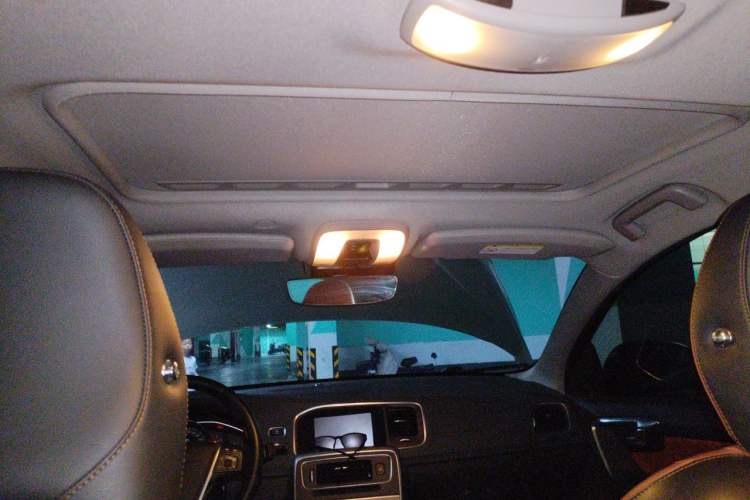 Used Volvo S60 2019 S60L T3 Intelligent Upgrade Edition Headliner