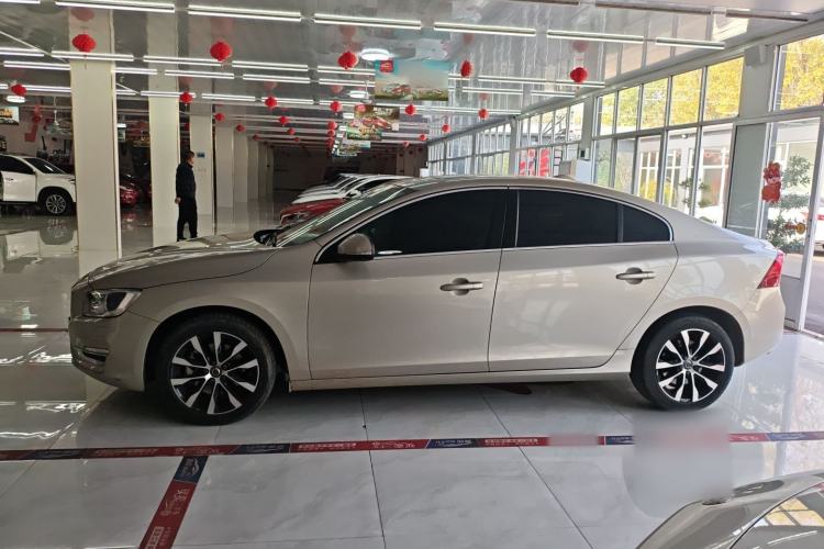 Used Volvo S60 2019 S60L T3 Intelligent Upgrade Edition Left Side
