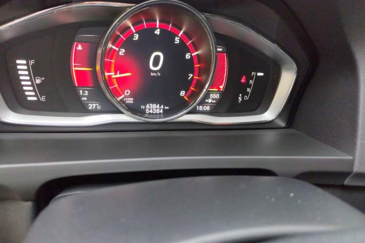 Used Volvo S60 2019 S60L Facelift T5 Intelligent Advanced Edition Odometer Close Up