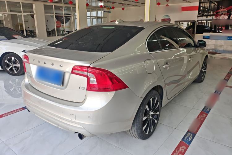 Used Volvo S60 2019 S60L T3 Intelligent Upgrade Edition Rear Right 45 Deg