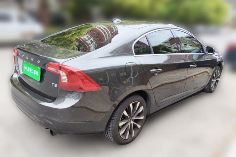 Used Volvo S60 2019 S60L T3 Intelligent Upgrade Edition Rear Right 45 Deg