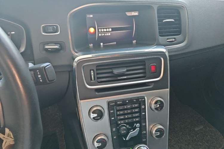 Used Volvo S60 2019 S60L Facelift T5 Intelligent Advanced Edition Audio And AC Panel