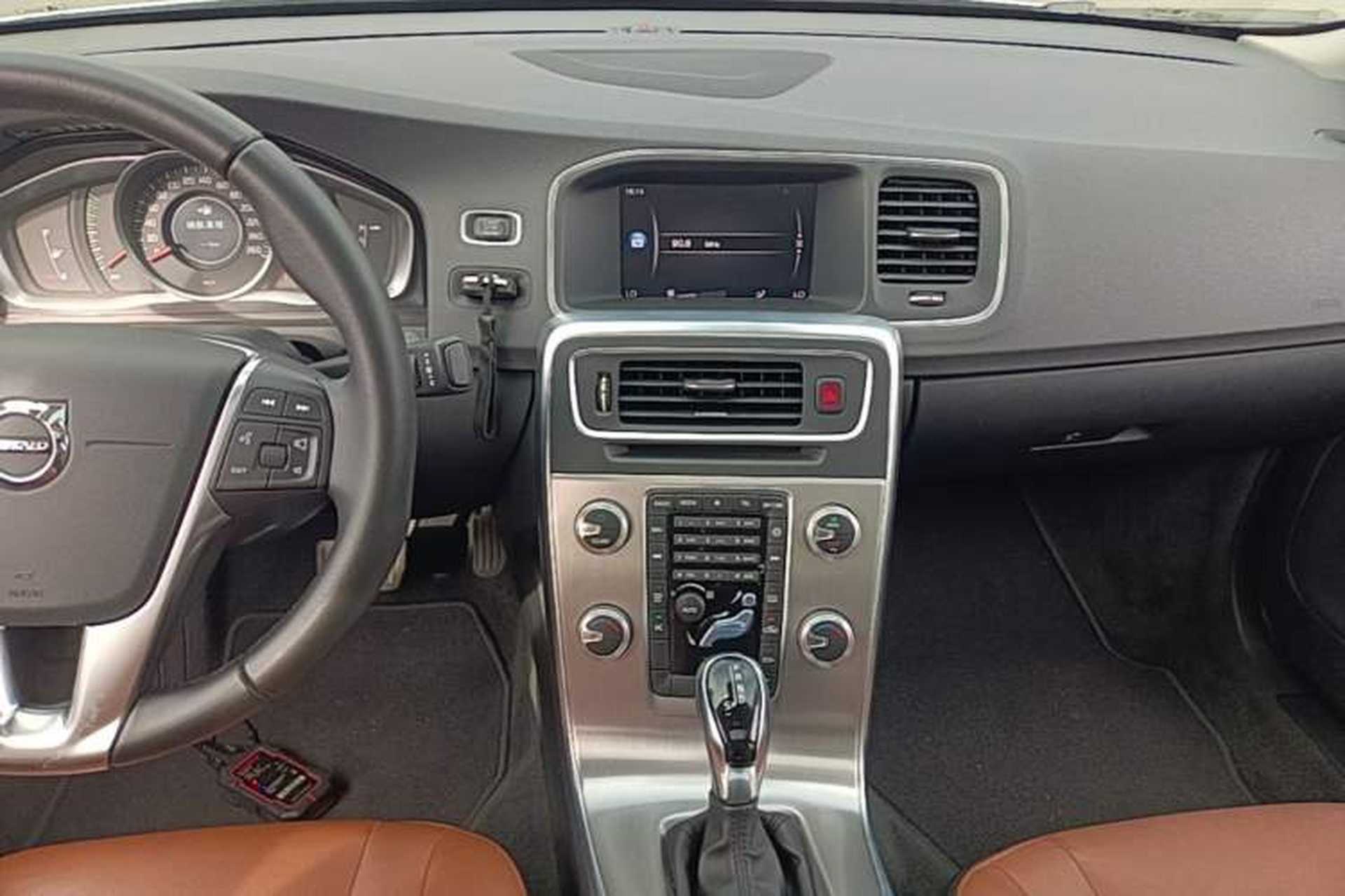 Used Volvo S60 2019 S60L T3 Intelligent Upgrade Edition Audio And AC Panel