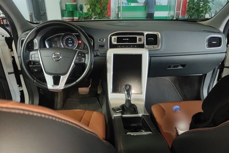 Used Volvo S60 2019 S60L Facelift T5 Intelligent Advanced Edition Center Console
