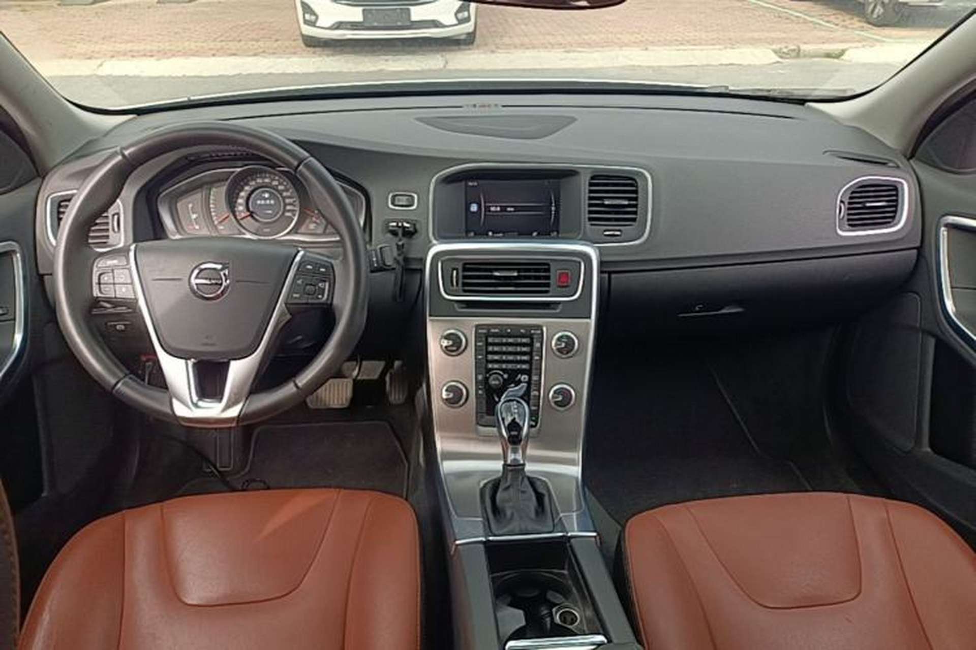 Used Volvo S60 2019 S60L T3 Intelligent Upgrade Edition Center Console