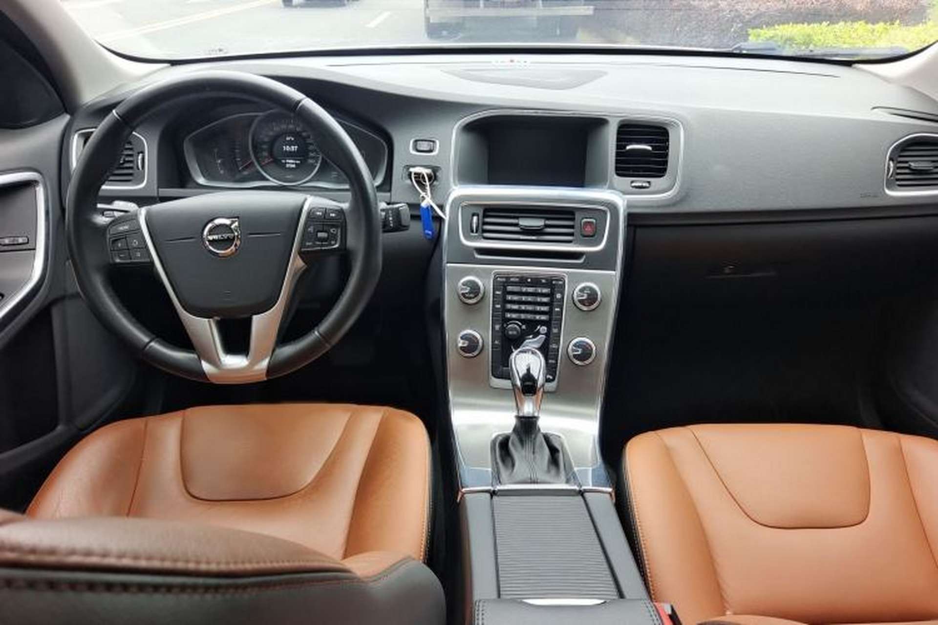 Used Volvo S60 2019 S60L Facelift T5 Intelligent Advanced Edition Center Console