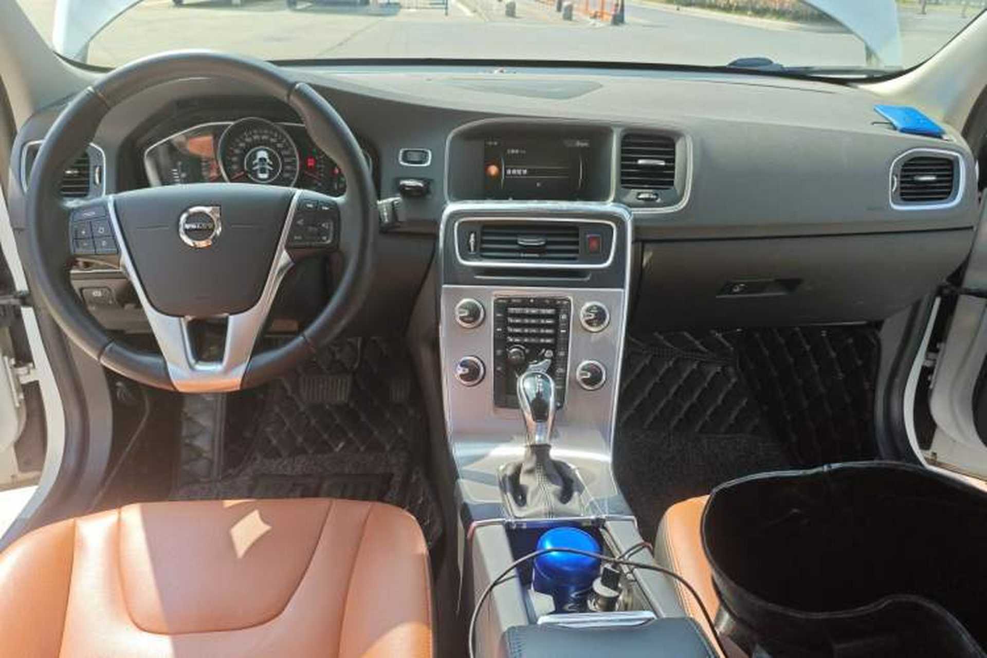 Used Volvo S60 2019 S60L T3 Intelligent Upgrade Edition Center Console