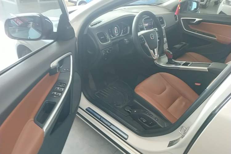 Used Volvo S60 2019 S60L Facelift T5 Smart Luxury Elite Edition Driver Seat