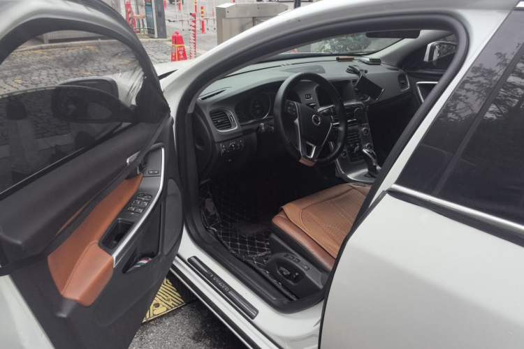 Used Volvo S60 2019 S60L Facelift T5 Intelligent Advanced Edition Driver Seat