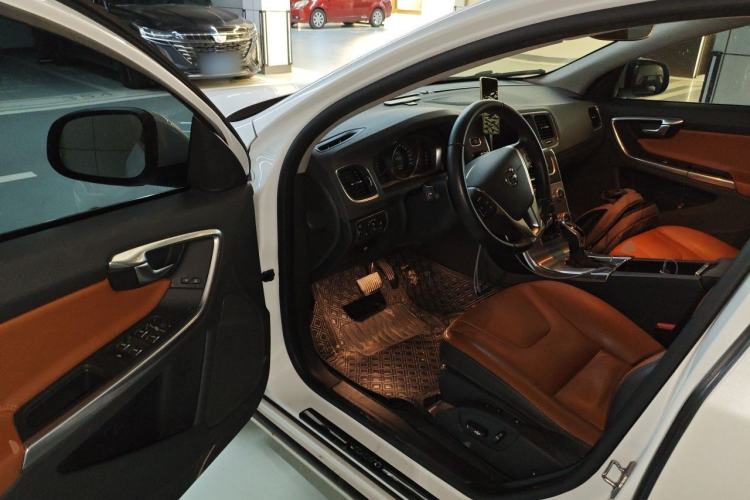 Used Volvo S60 2019 S60L Facelift T5 Intelligent Advanced Edition Driver Seat