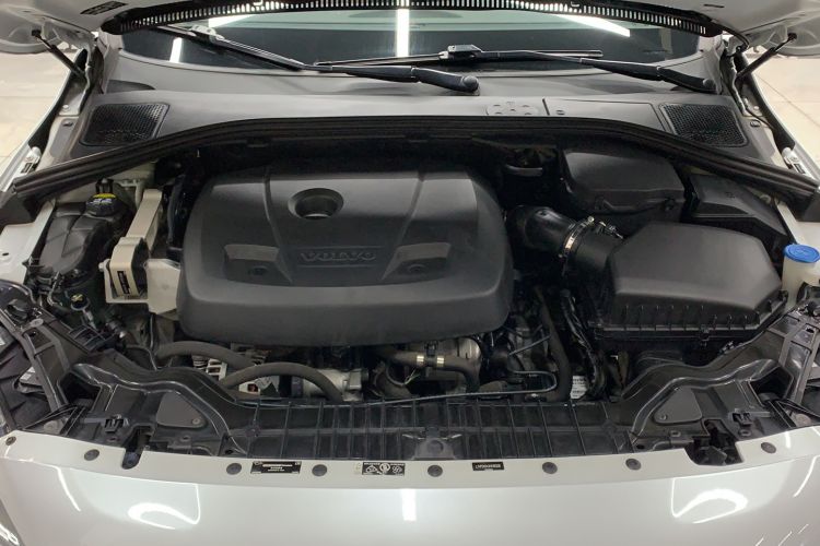 Used Volvo S60 2019 S60L T5 Smart Range Edition Engine Bay