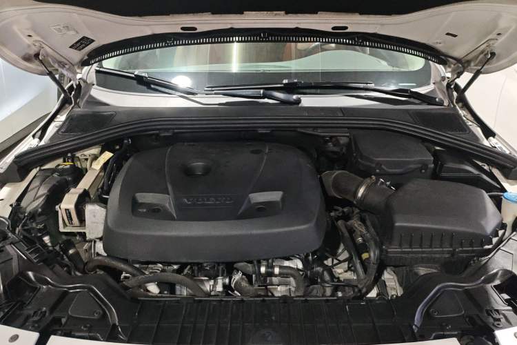 Used Volvo S60 2019 S60L T5 Smart Range Edition Engine Bay