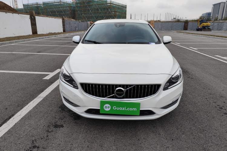 Used Volvo S60 2019 S60L Facelift T5 Intelligent Advanced Edition Exterior 1