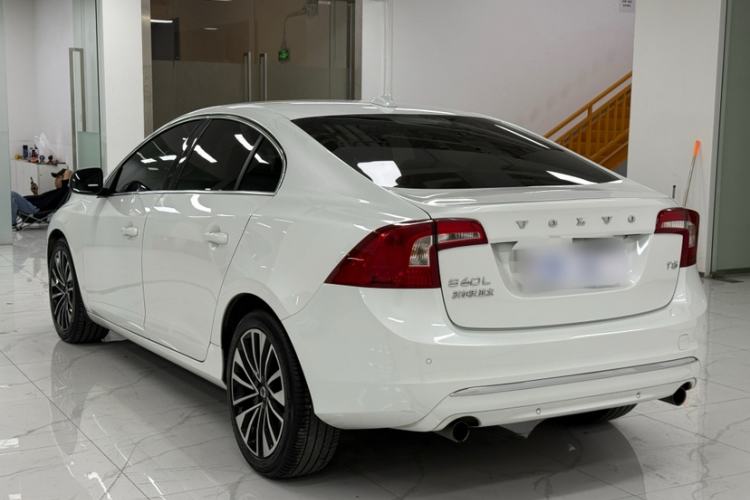Used Volvo S60 2019 S60L T5 Smart Range Edition Exterior 1