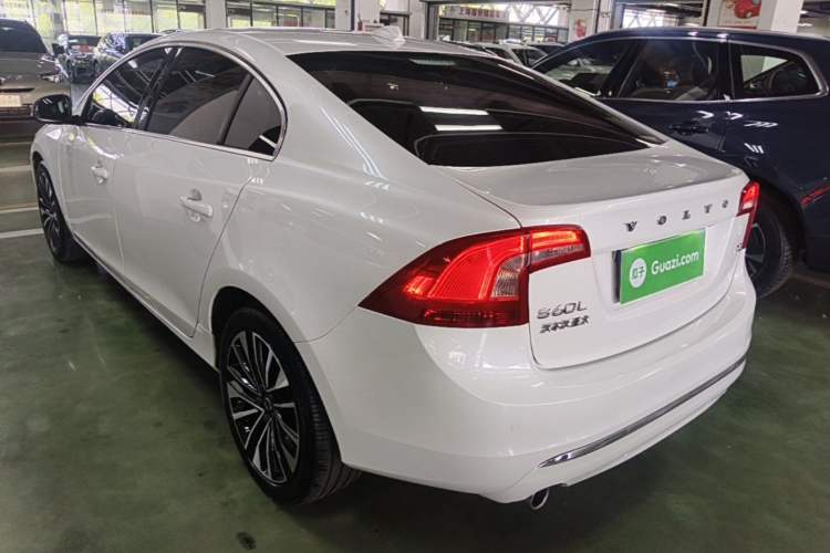 Used Volvo S60 2019 S60L T5 Smart Range Edition Exterior 2