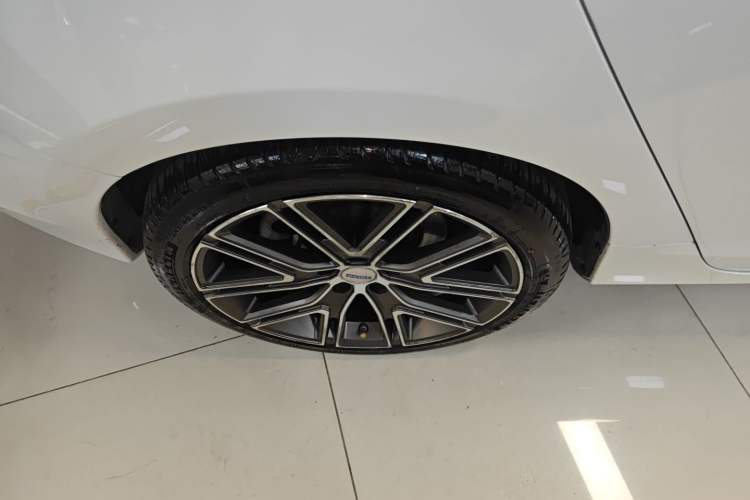 Used Volvo S60 2019 S60L Facelift T5 Intelligent Advanced Edition Exterior 2