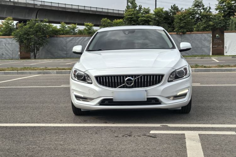 Used Volvo S60 2019 S60L Facelift T5 Intelligent Advanced Edition Exterior 2
