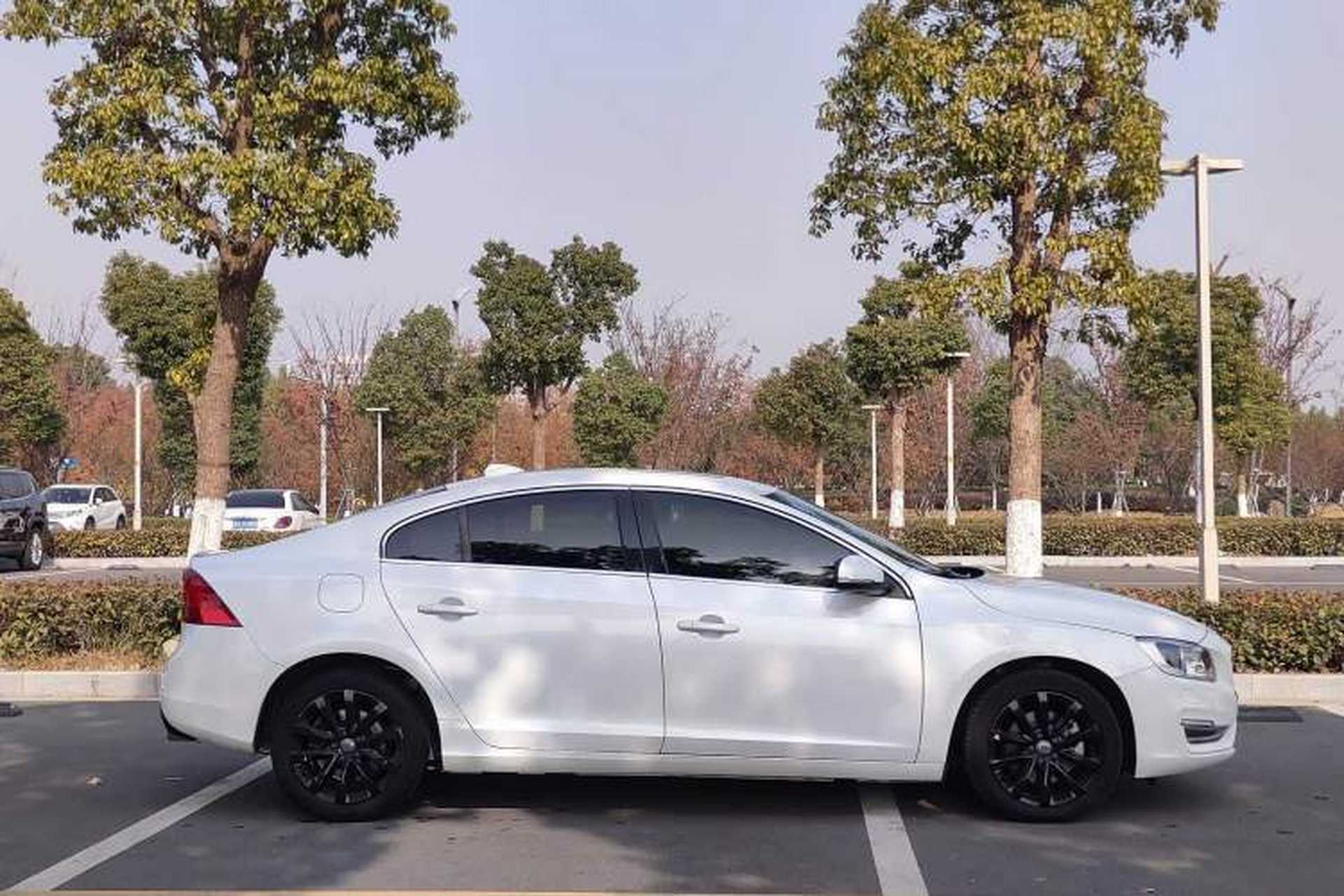 Used Volvo S60 2019 S60L Facelift T5 Intelligent Advanced Edition Exterior 3