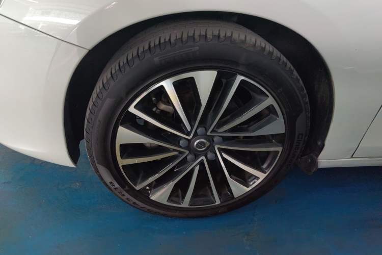 Used Volvo S60 2019 S60L T5 Smart Range Edition Exterior 4