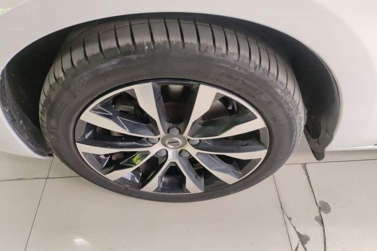 Used Volvo S60 2019 S60L Facelift T5 Intelligent Advanced Edition Exterior 4