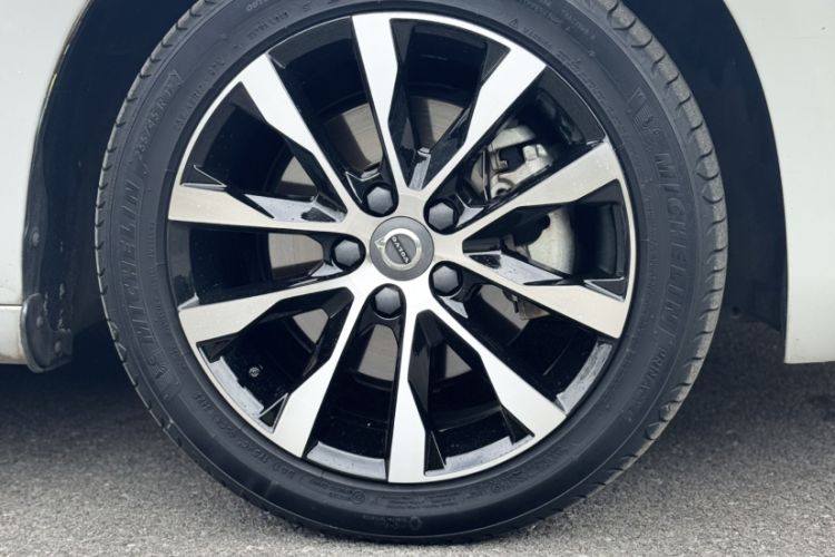 Used Volvo S60 2019 S60L Facelift T5 Intelligent Advanced Edition Exterior 4