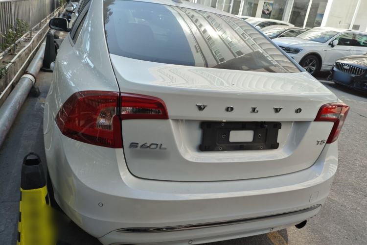 Used Volvo S60 2019 S60L Facelift T5 Intelligent Advanced Edition Exterior 4