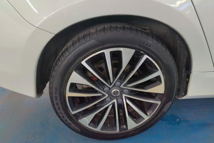 Used Volvo S60 2019 S60L T5 Smart Range Edition Exterior 5