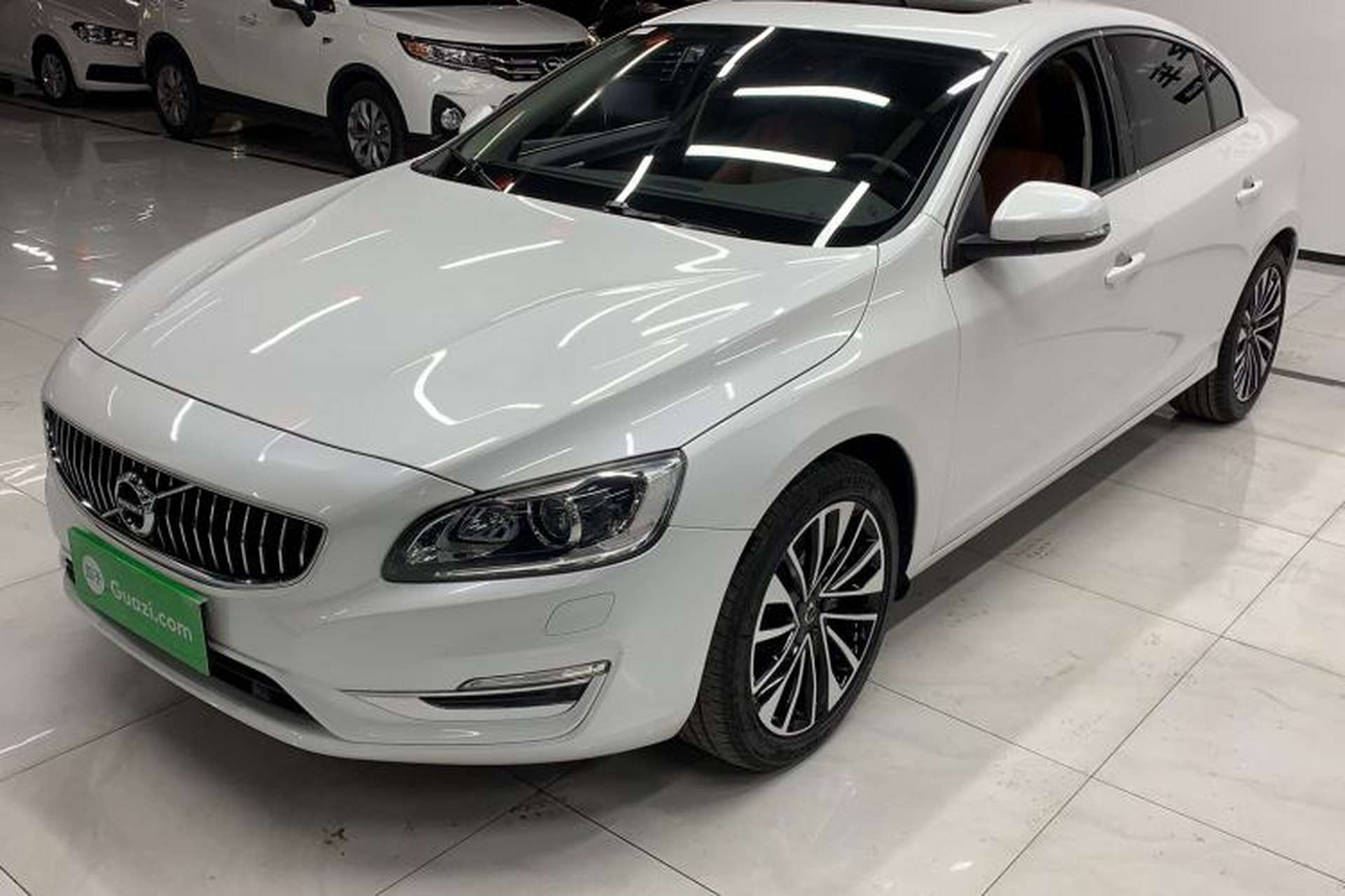 Used Volvo S60 2019 S60L T5 Smart Range Edition Front Left 45 Deg