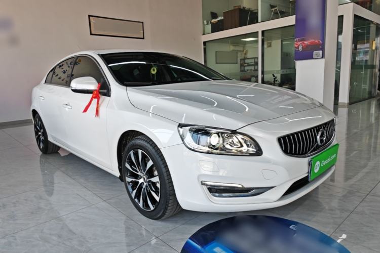 Used Volvo S60 2019 S60L T3 Intelligent Upgrade Edition Front Right 45 Deg