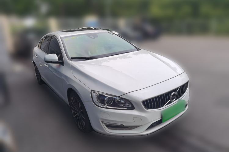 Used Volvo S60 2019 S60L T5 Smart Range Edition Front Right 45 Deg