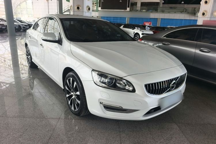 Used Volvo S60 2019 S60L Facelift T5 Intelligent Advanced Edition Front Right 45 Deg