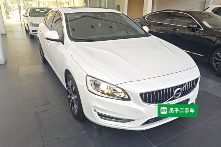 Used Volvo S60 2019 S60L Facelift T5 Intelligent Advanced Edition Front Right 45 Deg