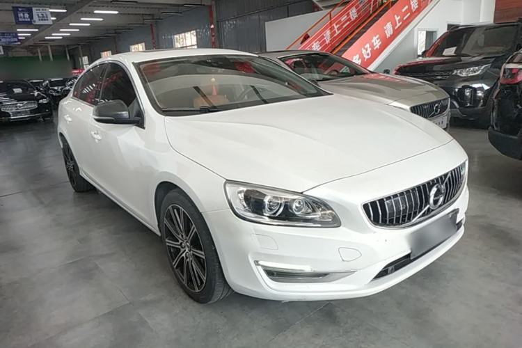 Used Volvo S60 2019 S60L Facelift T5 Smart Luxury Elite Edition Front Right 45 Deg
