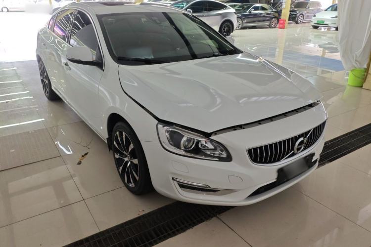 Used Volvo S60 2019 S60L Facelift T5 Intelligent Advanced Edition Front Right 45 Deg