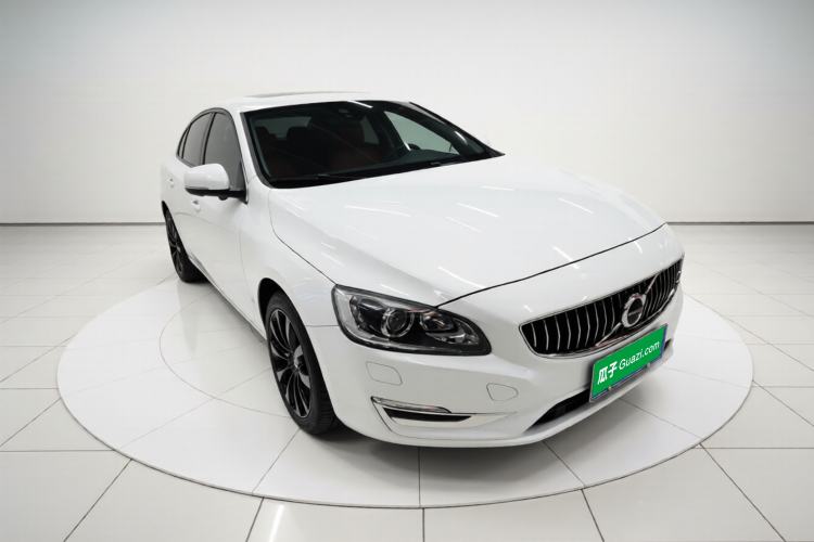 Used Volvo S60 2019 S60L Facelift T5 Intelligent Advanced Edition Front Right 45 Deg