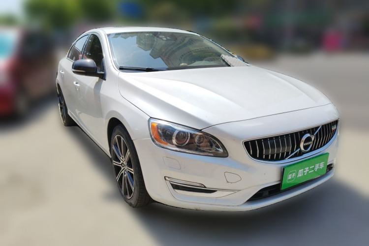 Used Volvo S60 2019 S60L Facelift T5 Smart Luxury Elite Edition Front Right 45 Deg