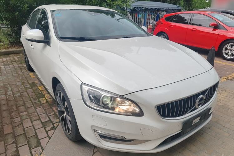 Used Volvo S60 2019 S60L Facelift T5 Intelligent Advanced Edition Front Right 45 Deg