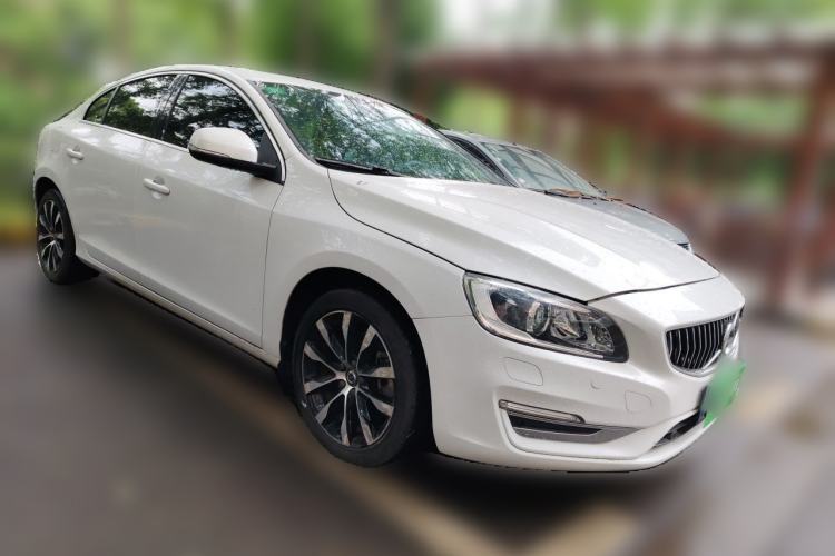 Used Volvo S60 2019 S60L Facelift T5 Intelligent Advanced Edition Front Right 45 Deg