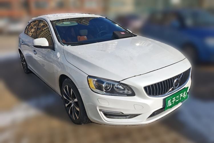 Used Volvo S60 2019 S60L Facelift T5 Intelligent Advanced Edition Front Right 45 Deg