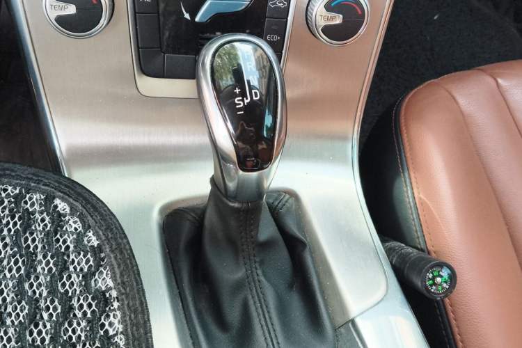 Used Volvo S60 2019 S60L Facelift T5 Intelligent Advanced Edition Gear Lever