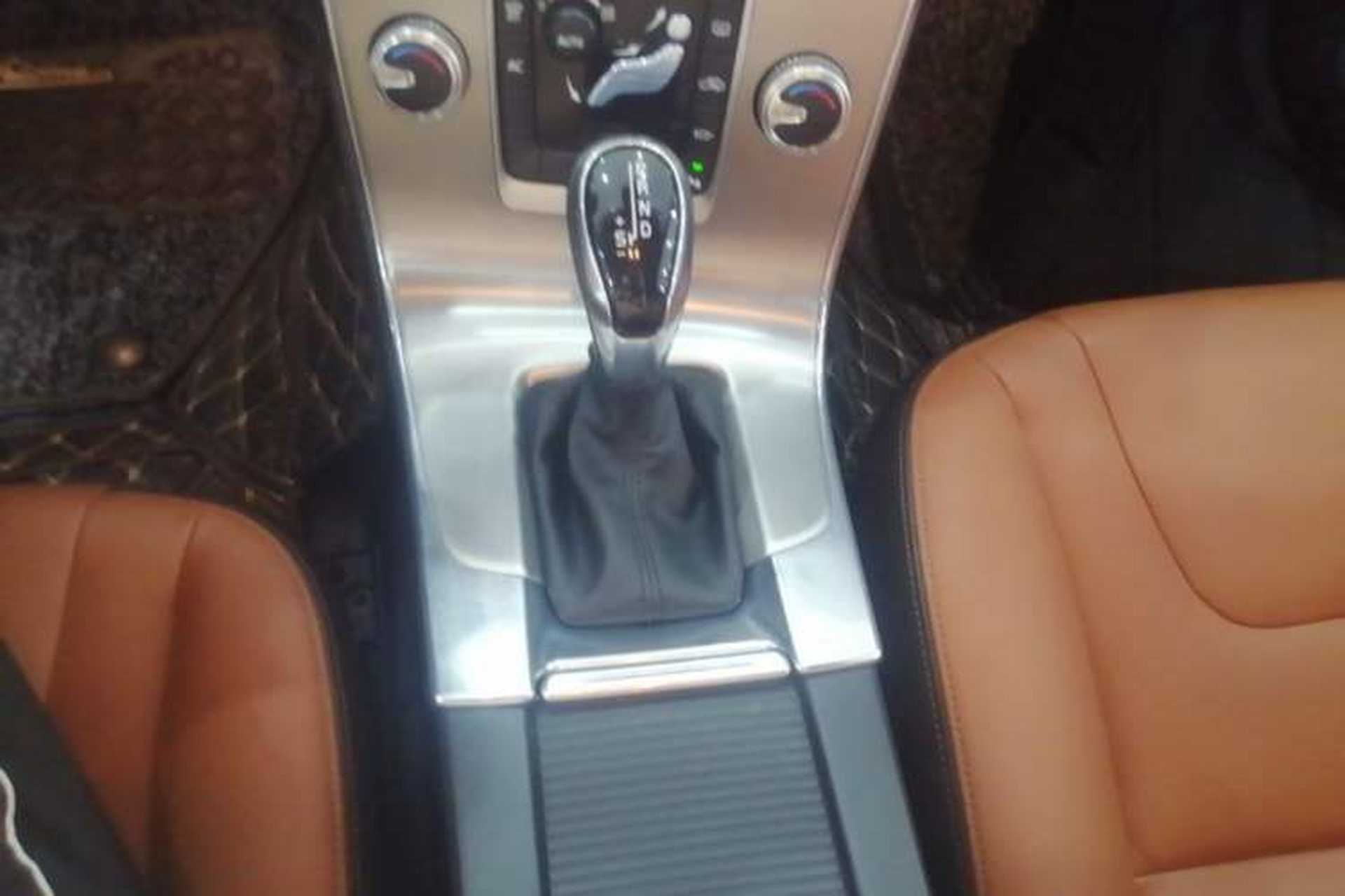 Used Volvo S60 2019 S60L Facelift T5 Intelligent Advanced Edition Gear Lever