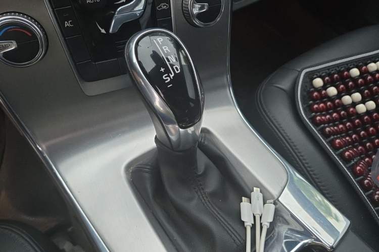 Used Volvo S60 2019 S60L Facelift T5 Intelligent Advanced Edition Gear Lever