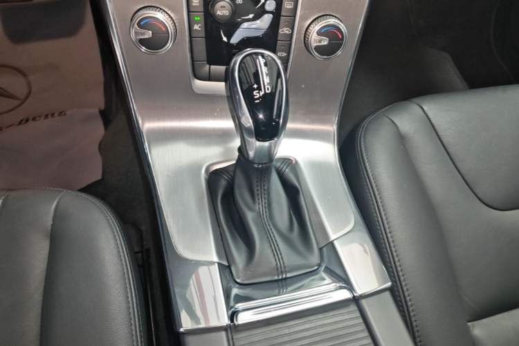 Used Volvo S60 2019 S60L Facelift T5 Intelligent Advanced Edition Gear Lever