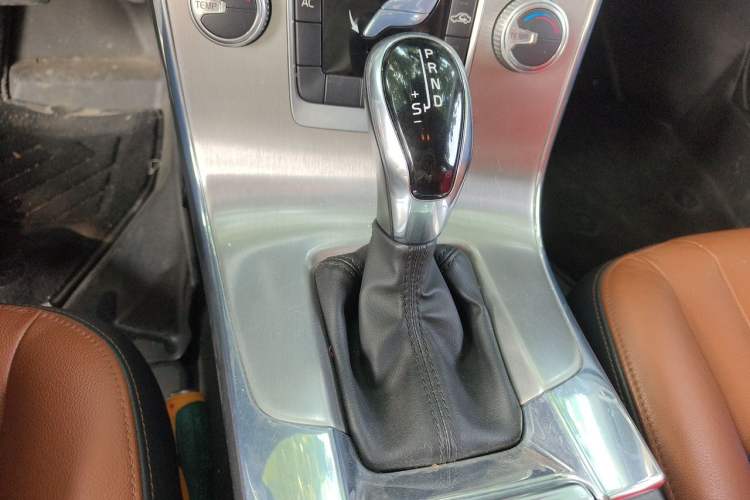 Used Volvo S60 2019 S60L Facelift T5 Intelligent Advanced Edition Gear Lever