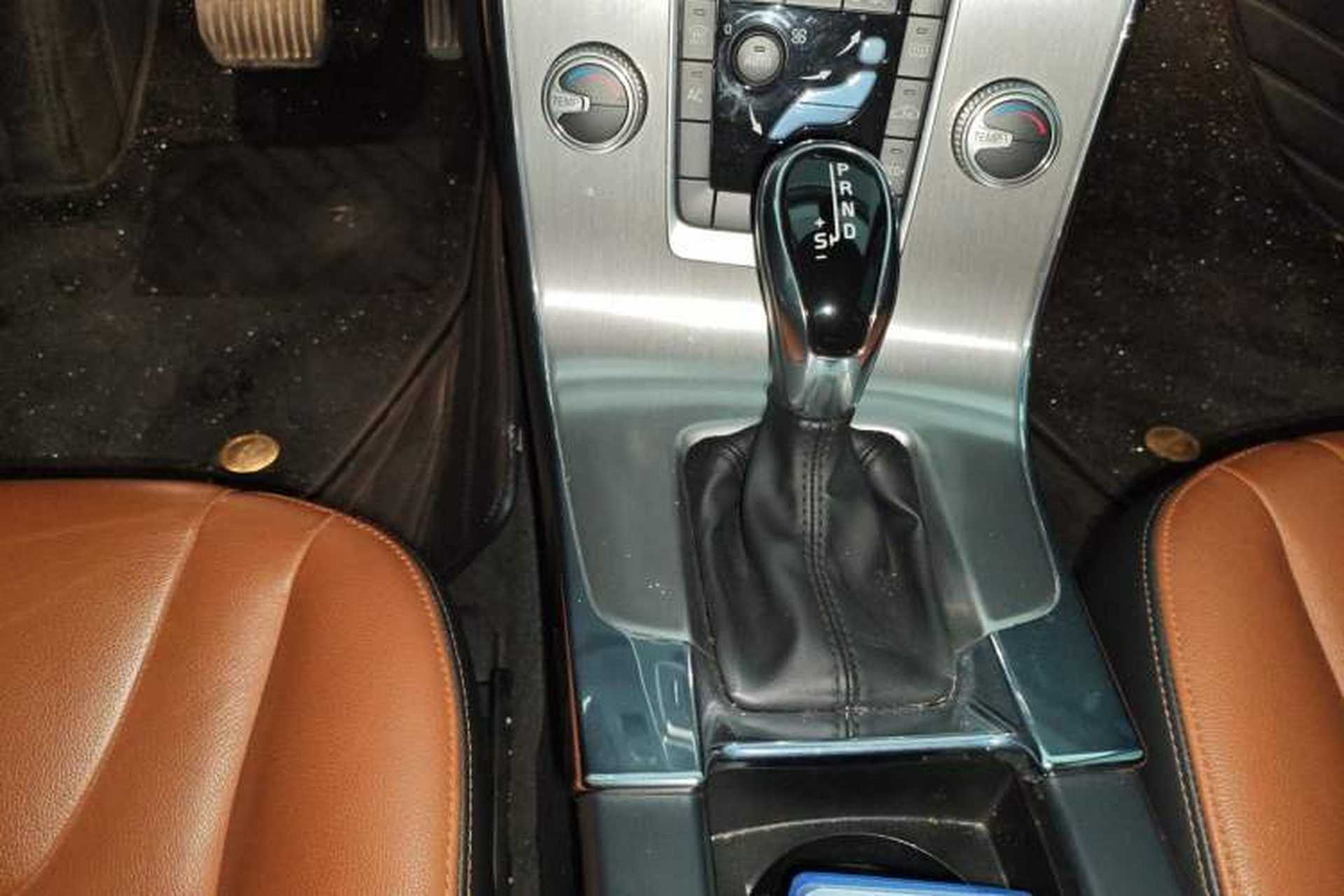 Used Volvo S60 2019 S60L Facelift T5 Intelligent Advanced Edition Gear Lever