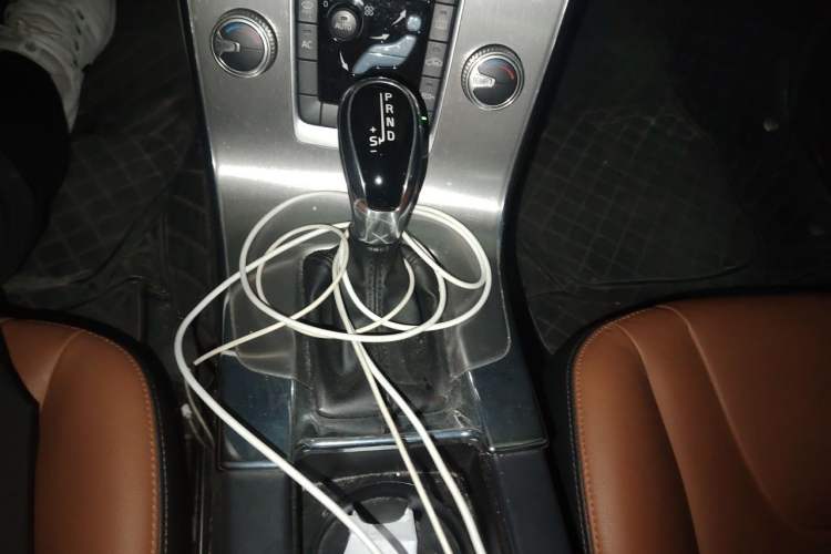 Used Volvo S60 2019 S60L Facelift T5 Intelligent Advanced Edition Gear Lever