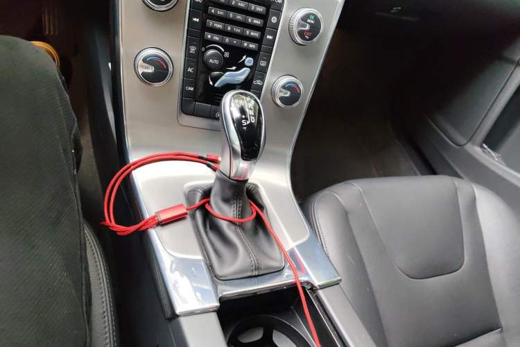 Used Volvo S60 2019 S60L Facelift T5 Intelligent Advanced Edition Gear Lever