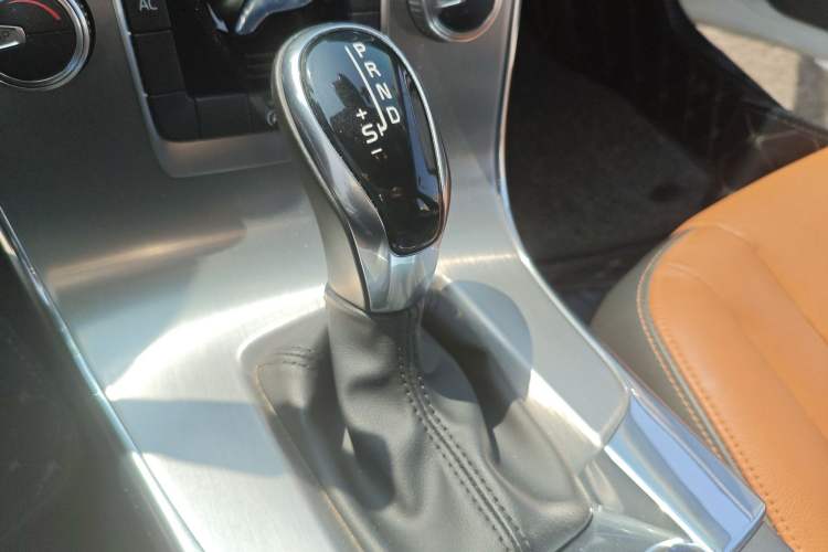 Used Volvo S60 2019 S60L T3 Intelligent Upgrade Edition Gear Lever
