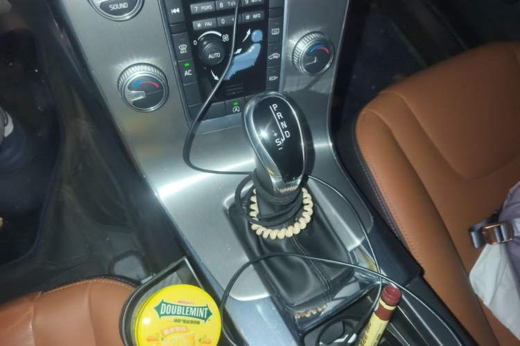 Used Volvo S60 2019 S60L Facelift T5 Intelligent Advanced Edition Gear Lever