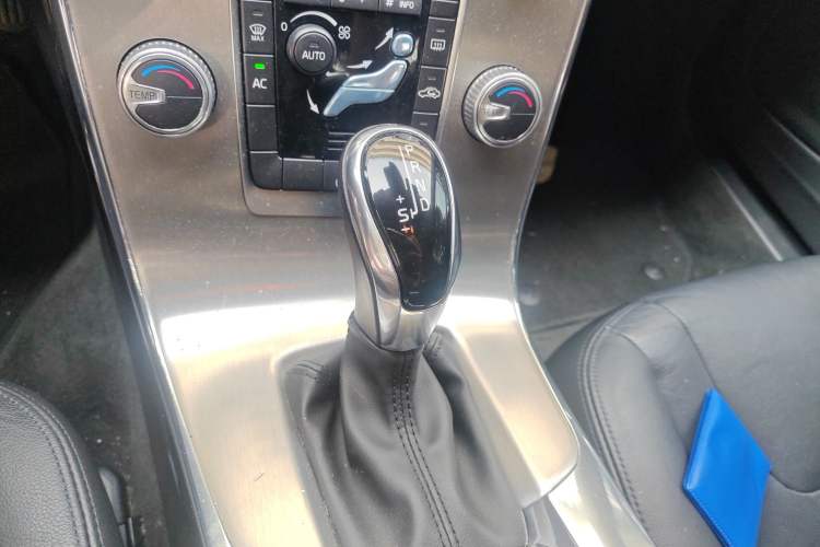 Used Volvo S60 2019 S60L Facelift T5 Intelligent Advanced Edition Gear Lever
